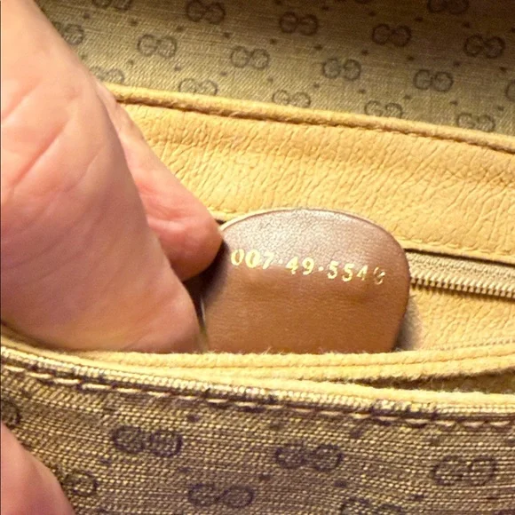 Gucci Classic Brown and Tan Shoulder Bag - Picture 10 of 15